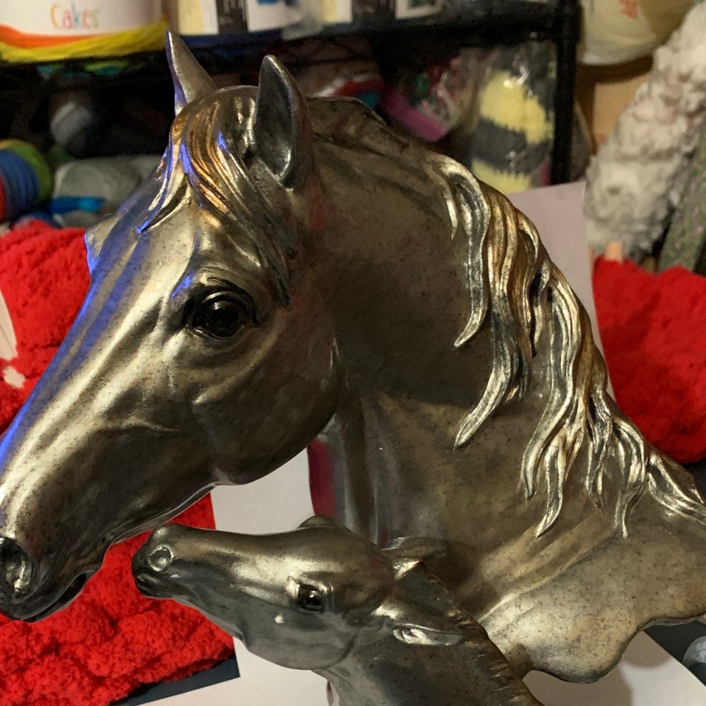 GreenTea Metallic Horse Sculpture “Mare & Foal